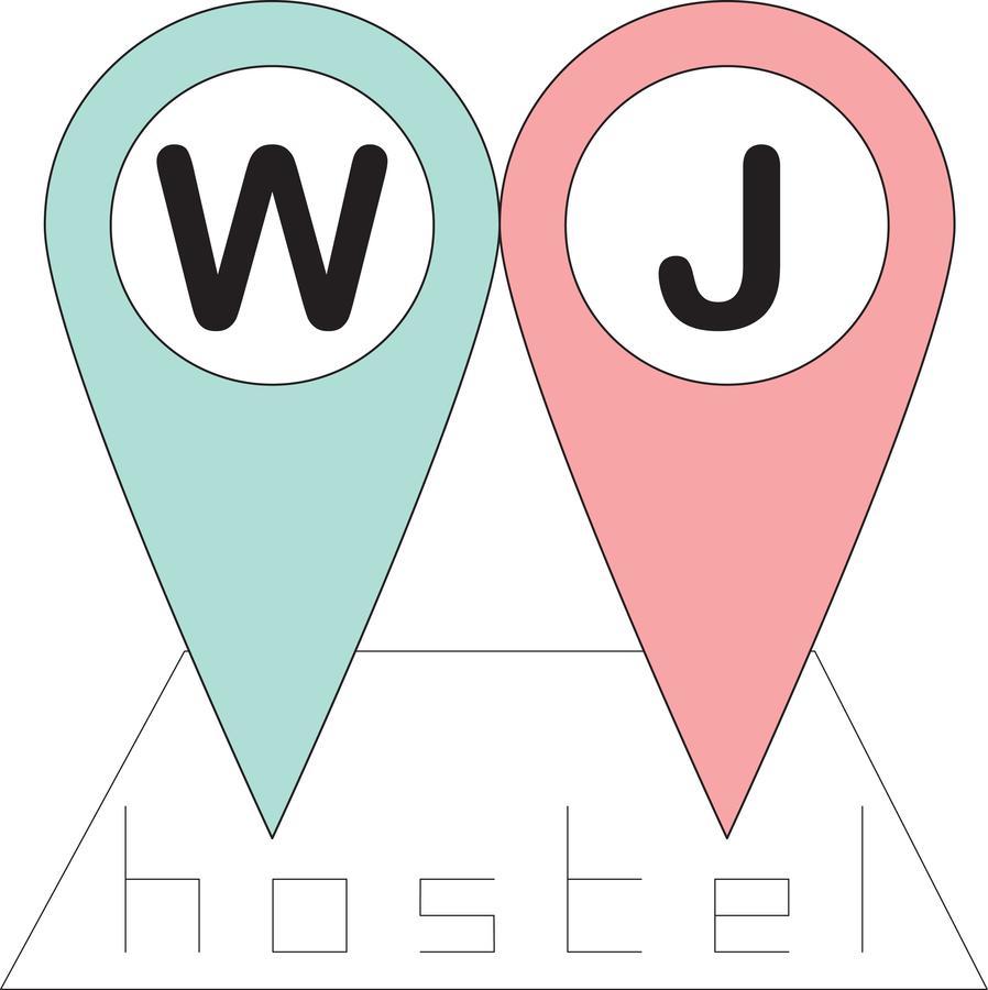 Wj Hostel Bangkok Bagian luar foto