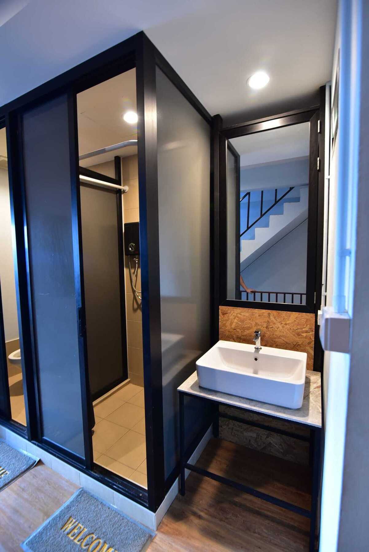 Wj Hostel Bangkok Bagian luar foto